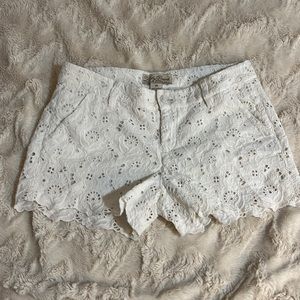 Lucky Brand Shorts White Eyelet Lace Short Scalloped Trim Flat Front Mid Rise